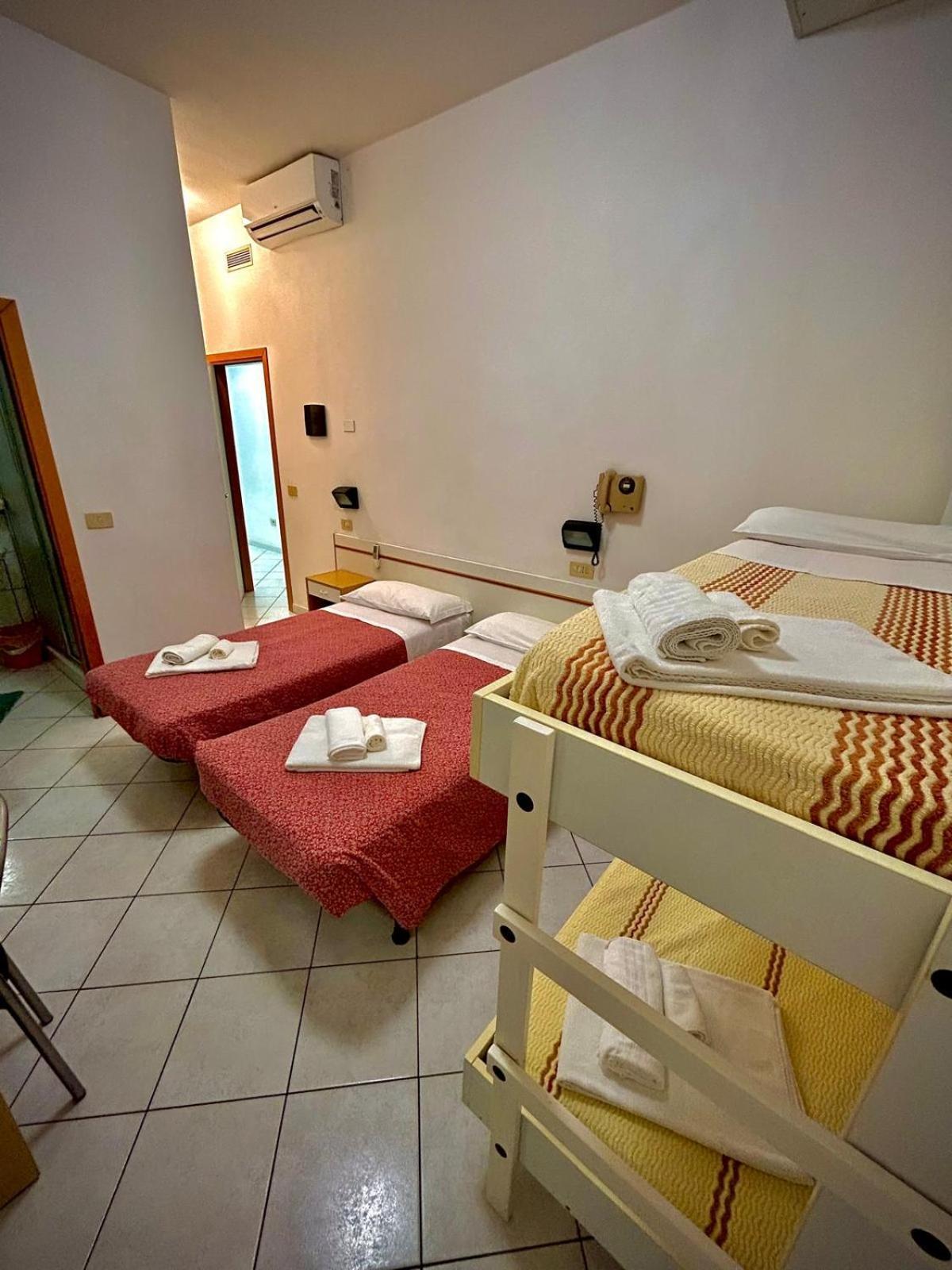 Hotel Sacramora Rimini Exterior photo